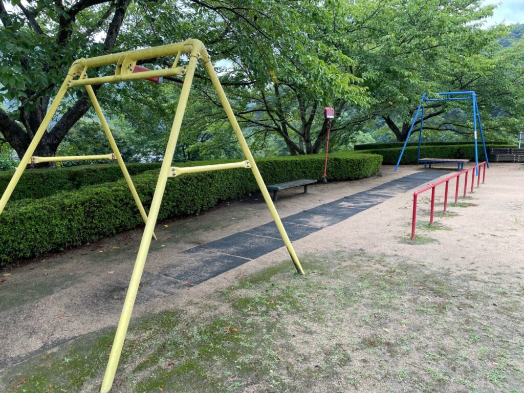 萩市の夏みかんランドのターザンロープ