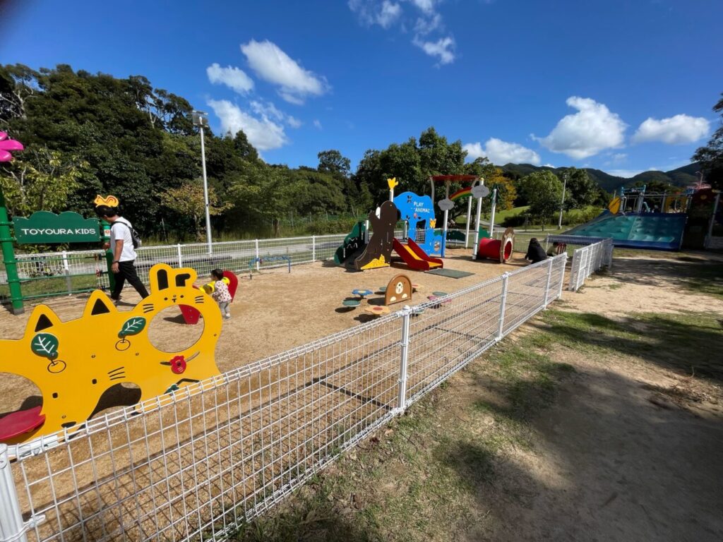 リフレッシュパーク豊浦の小さい子供用の遊具