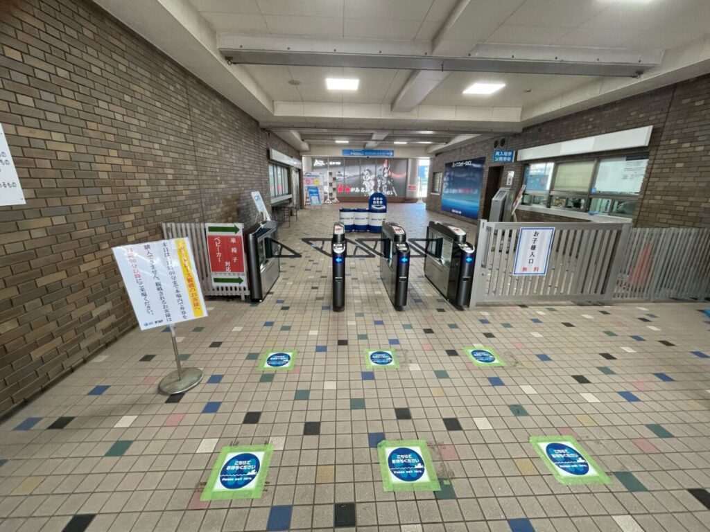 Moovi下関の中央口