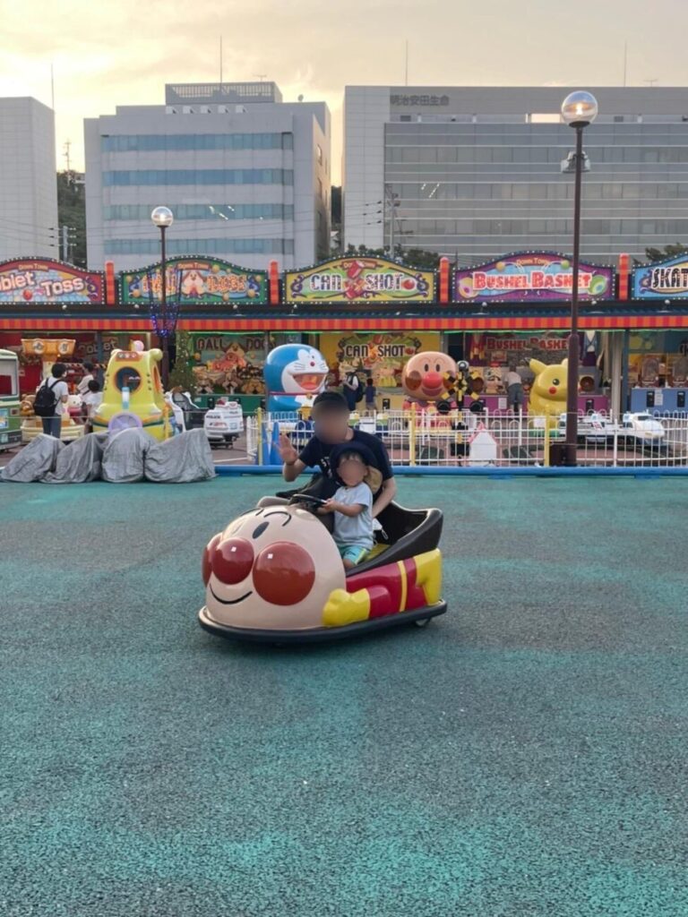 はい！からっと横丁のバッテリーカー