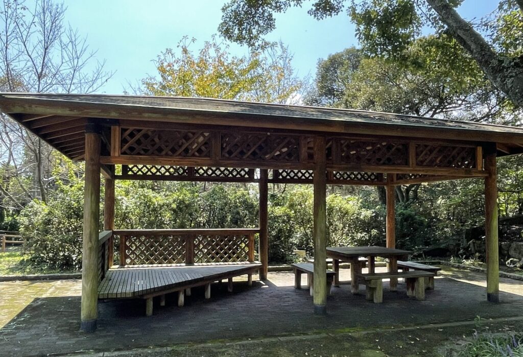 火の山公園の山頂にある火の山砲台の跡