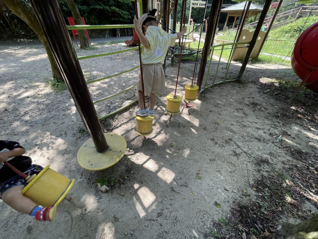 火の山公園の山頂のアスレチック