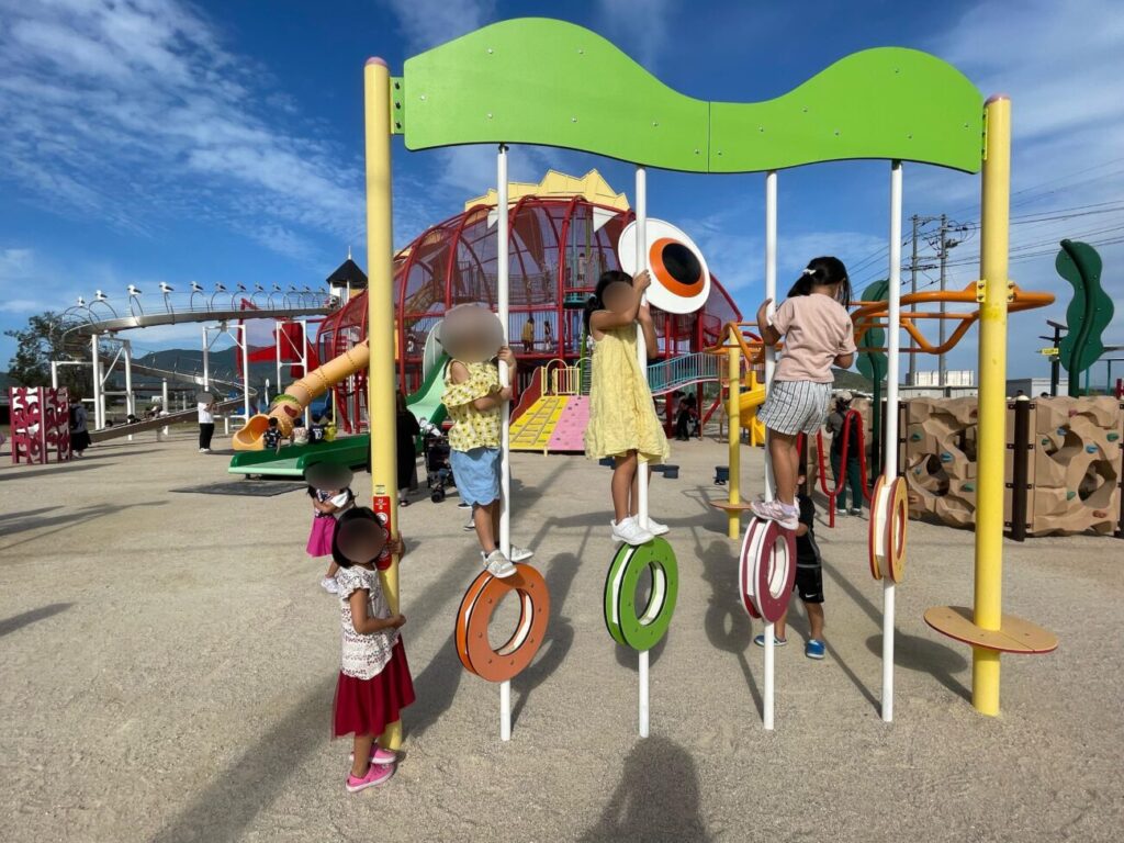 メバル公園の遊具