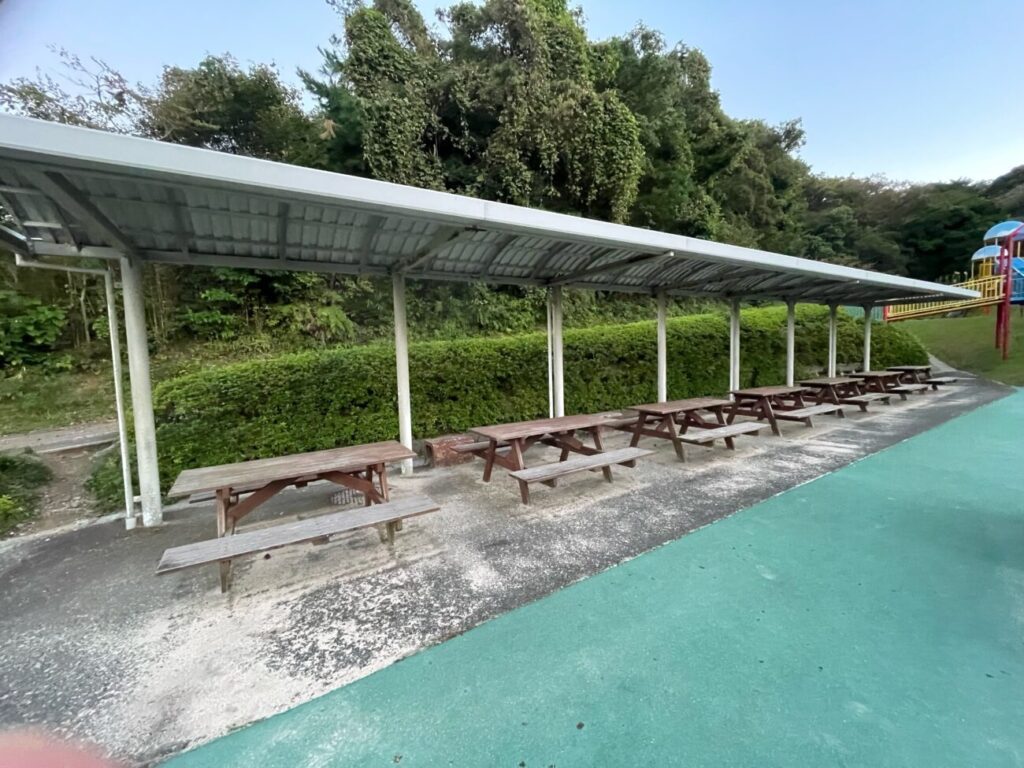 長門市総合公園の休憩所