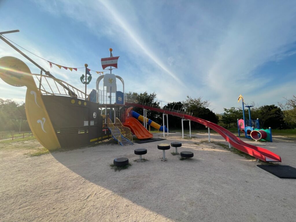 藤尾山公園の遊具広場の遊具