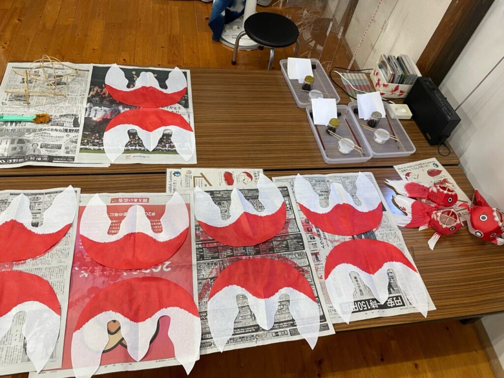 柳井市の金魚ちょうちん制作体験の材料
