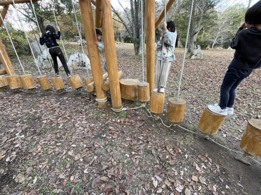 秋吉台家族旅行村の丸太王国