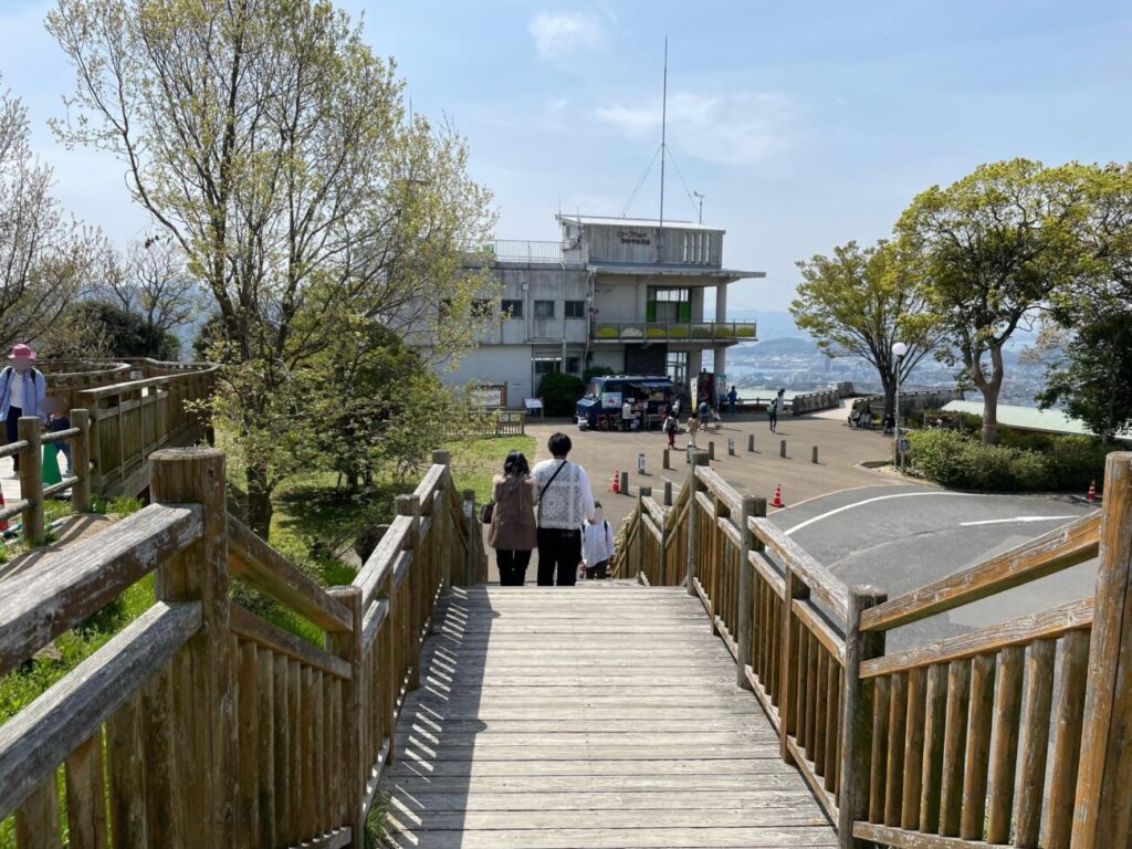 火の山公園のデッキ通路