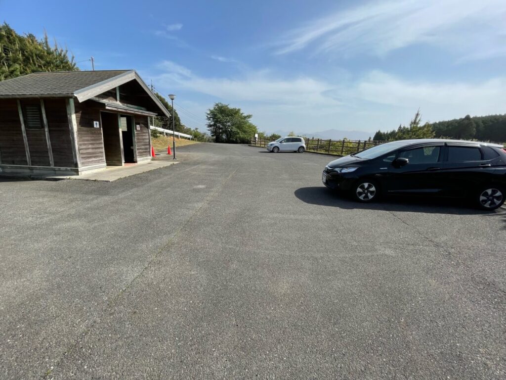 菅無田公園の駐車場
