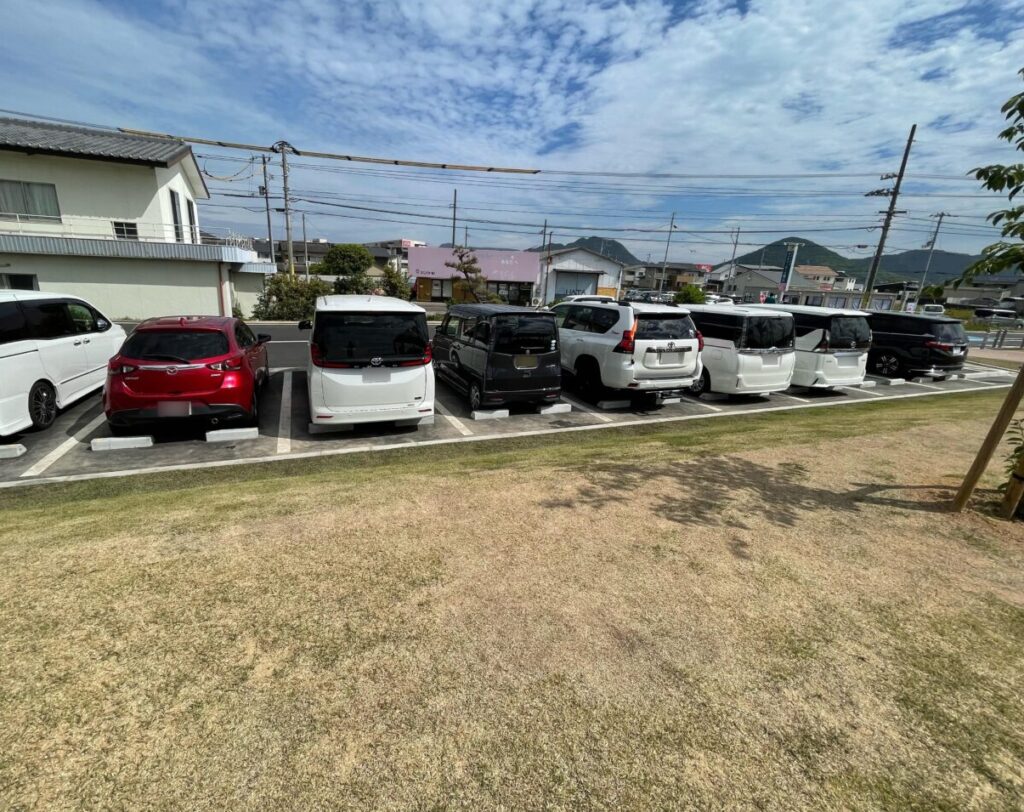 ヤドン公園の駐車場
