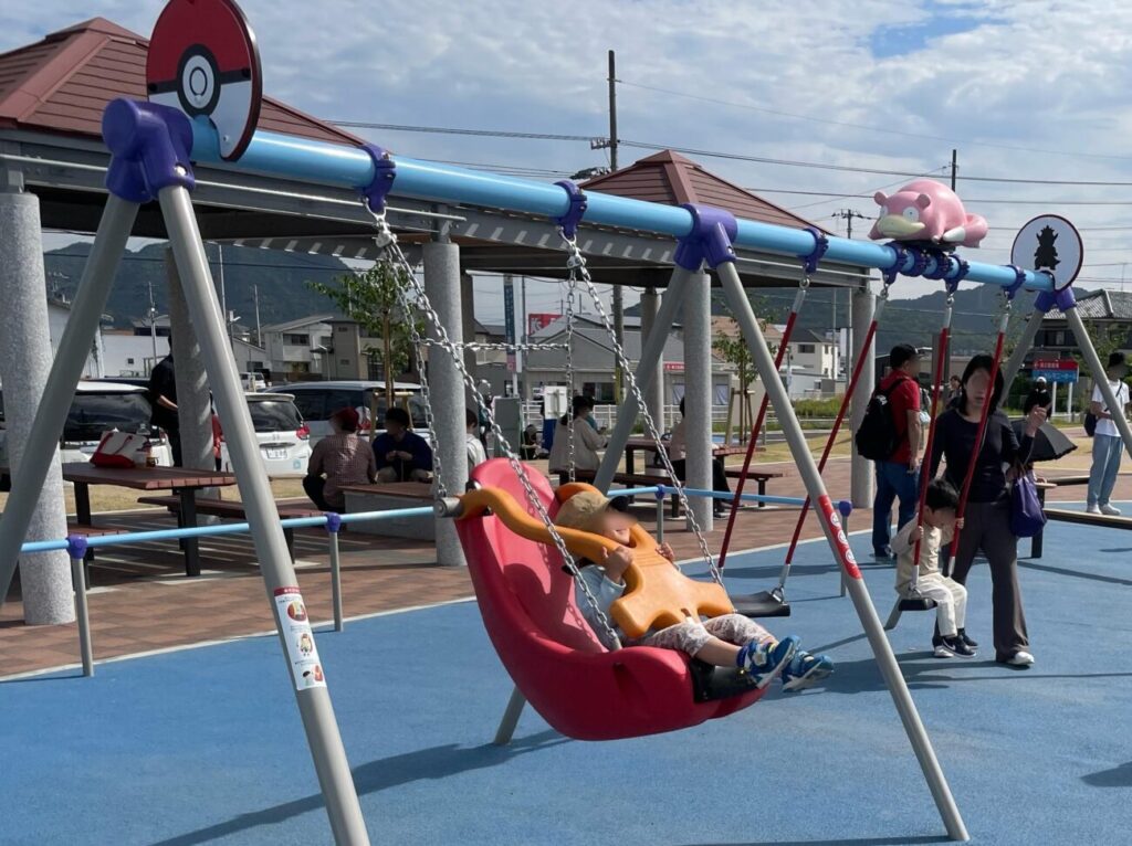 ヤドン公園のヤドンのブランコ