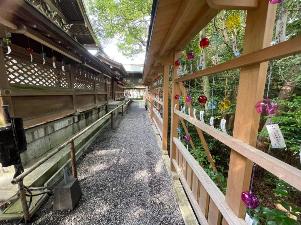山口県宇部市の琴崎八幡宮の風鈴まつりの境内