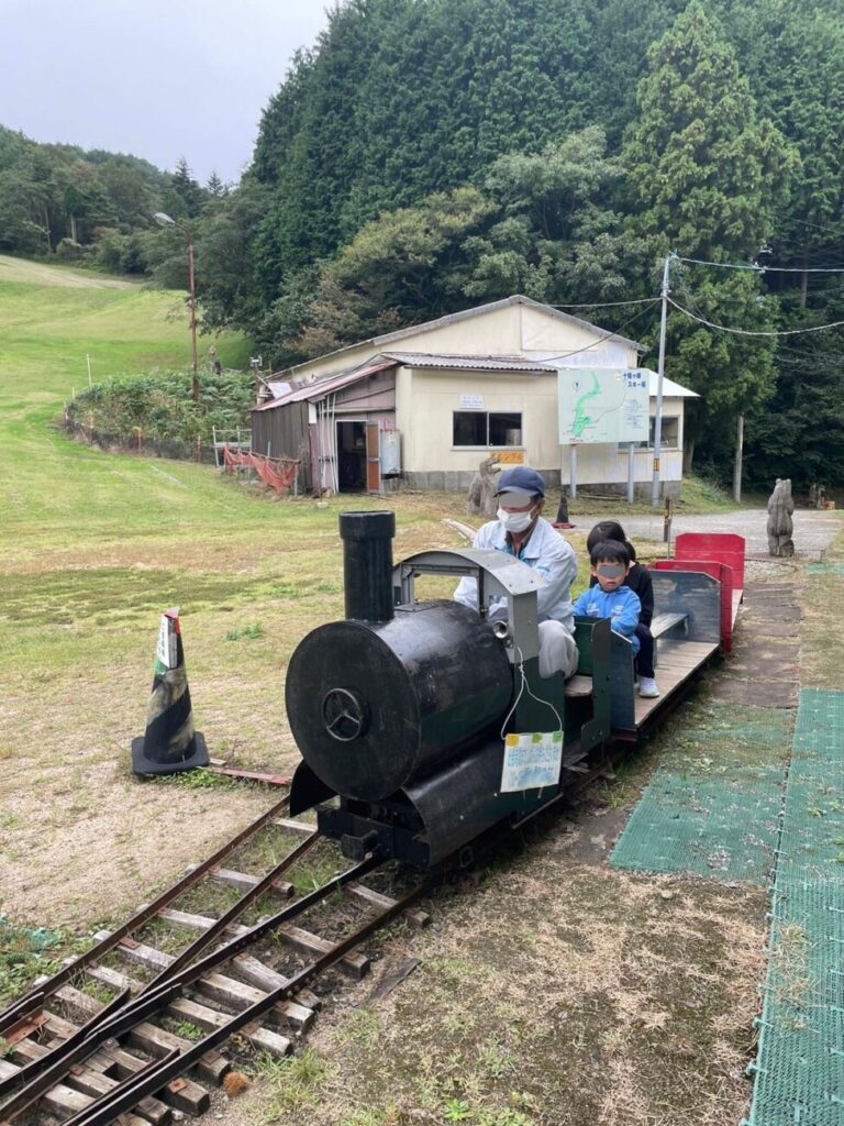 十種ヶ峰ウッドパークオートキャンプ場のゲレンデのミニSL