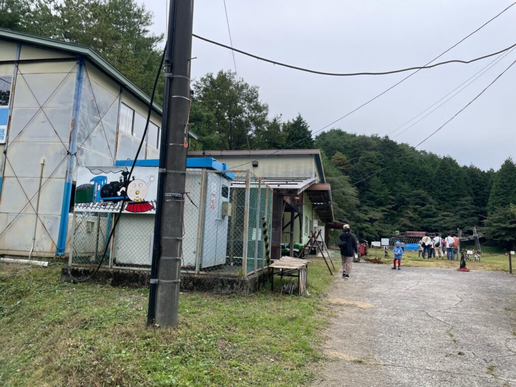 十種ヶ峰ウッドパークオートキャンプ場のゲレンデ